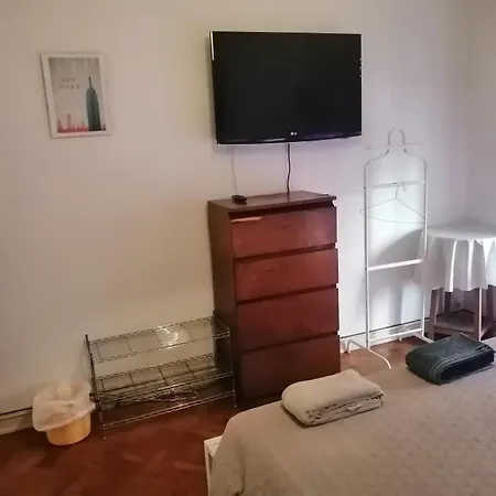 Homestay The Tram 18 Space Lisbon